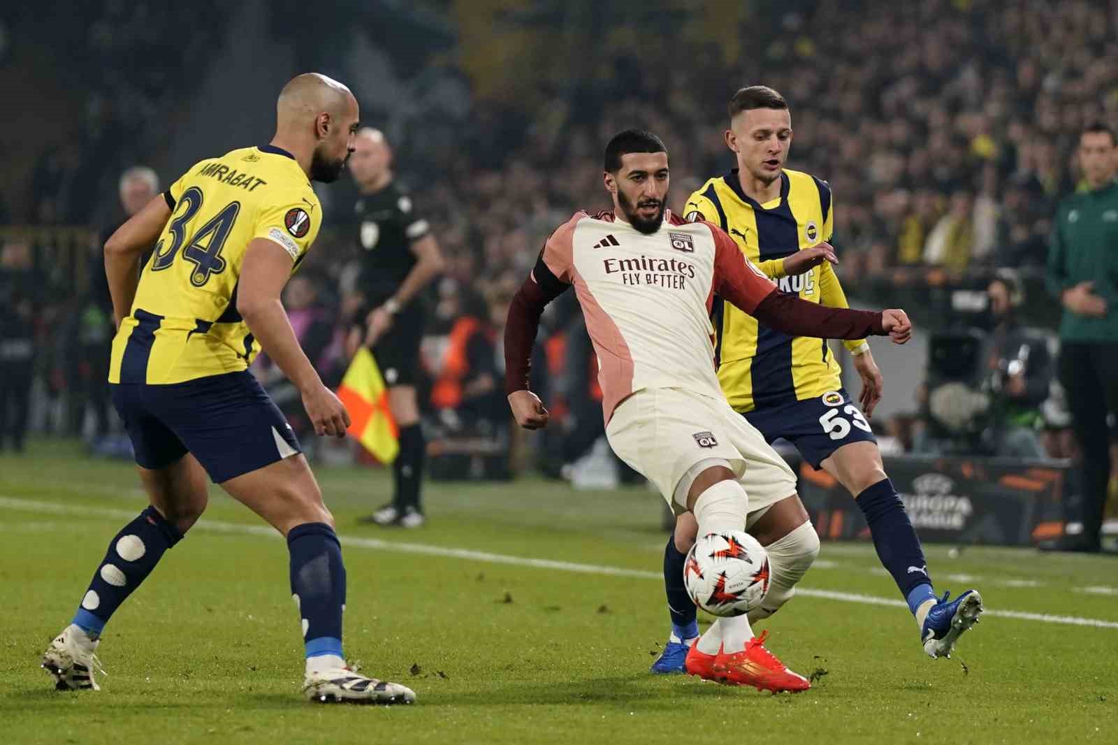 UEFA Avrupa Ligi: Fenerbahçe: 0 - Lyon: 0 (Maç devam ediyor)
