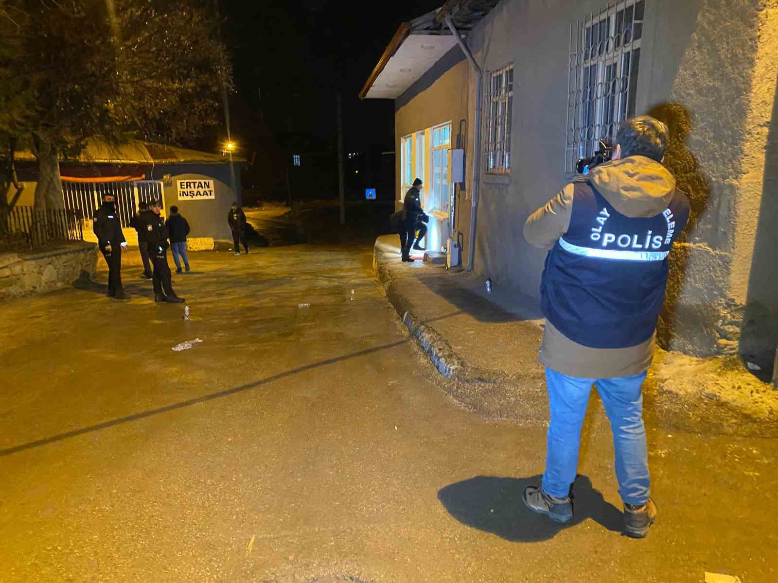 Elazığ’da silahlı ve bıçaklı kavga: 2 yaralı