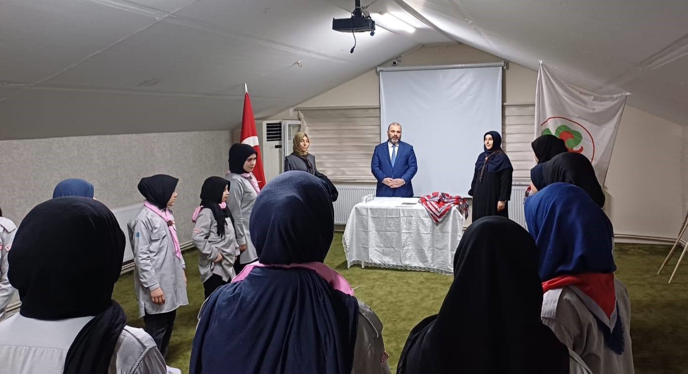 Kütahya’da izci öğrencilere yönelik kamp düzenlendi