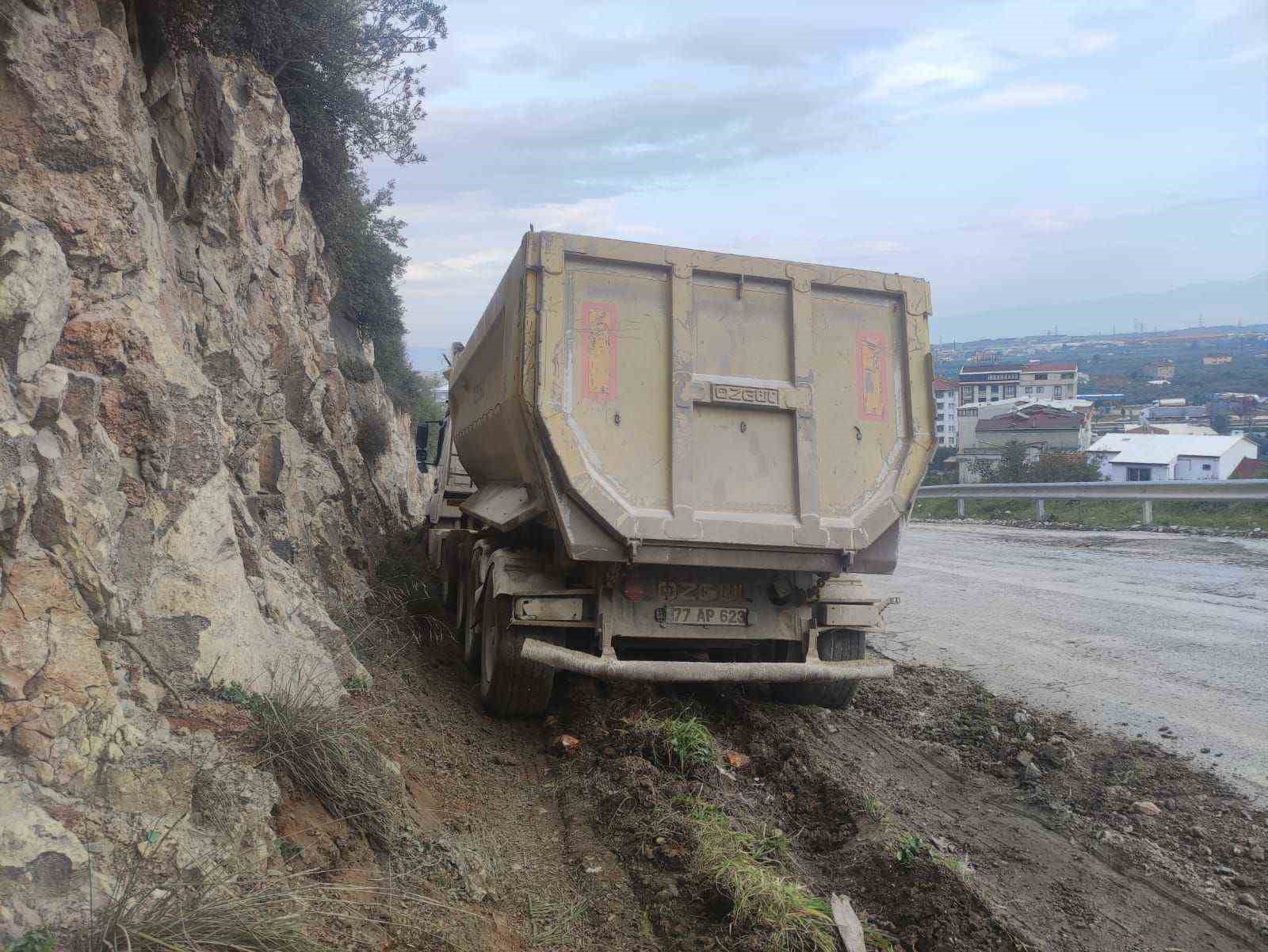 Orhangazi’de ağır taşıtlar tehlike saçıyor
