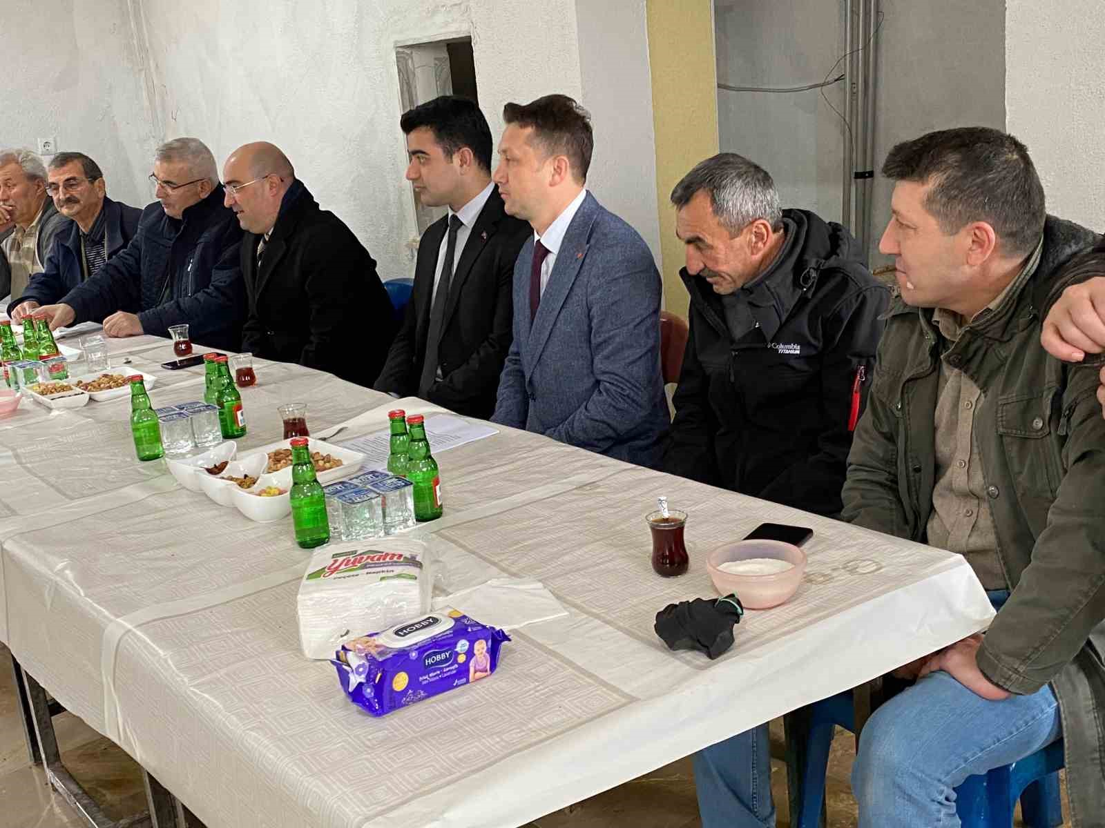 Tavşanlı&rsquo;da 29 &ccedil;ift&ccedil;iye 2 bin 784 h&uuml;nnap ve cennet hurması fidanı dağıtıldı
