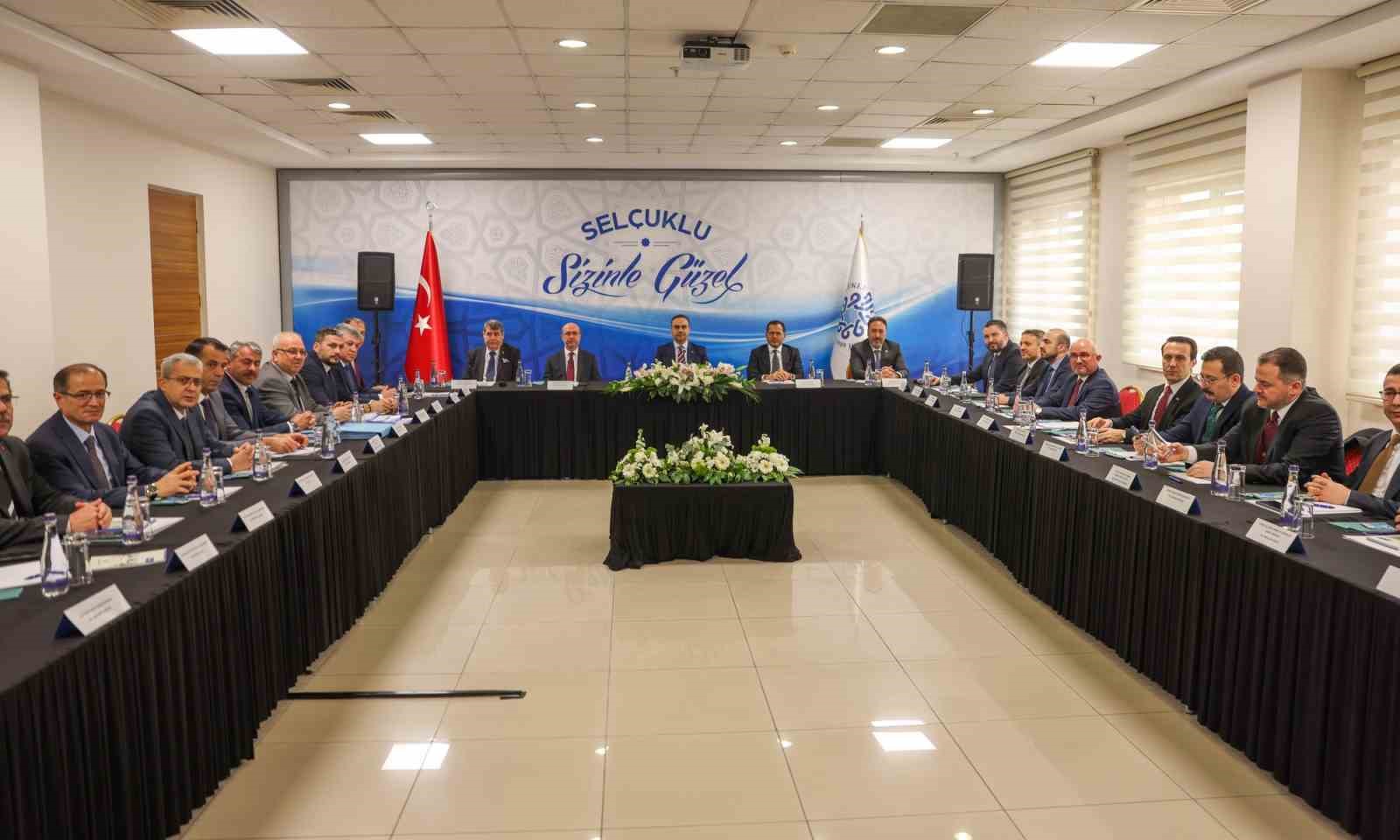 Sanayi ve Teknoloji Bakanı Kacır, Selçuklu Belediyesini ziyaret etti