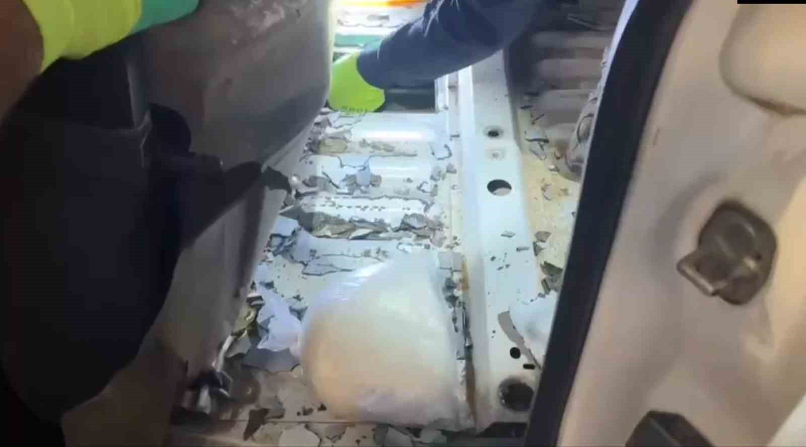 Şırnak&rsquo;ta 20 kilo uyuşturucu ele ge&ccedil;irildi
