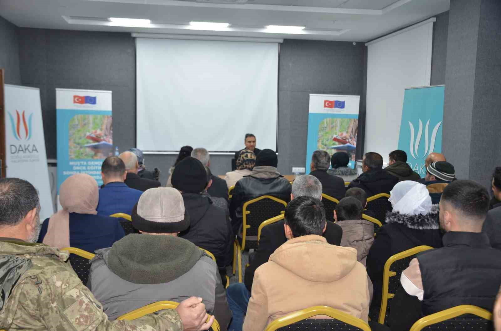 Bulanık&rsquo;ta &ldquo;Kaz Projesi Bilgilendirme Toplantısı&rdquo; yapıldı
