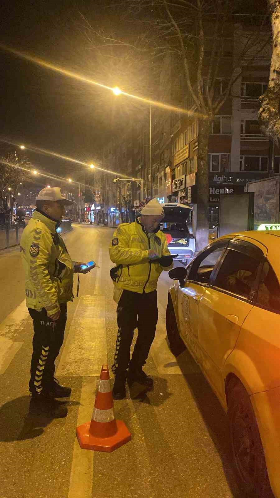 Amasya Emniyet M&uuml;d&uuml;rl&uuml;ğ&uuml;: &ldquo;Hava karardıktan sonra a&ccedil;ık renkli giysiler giyinin&rdquo;
