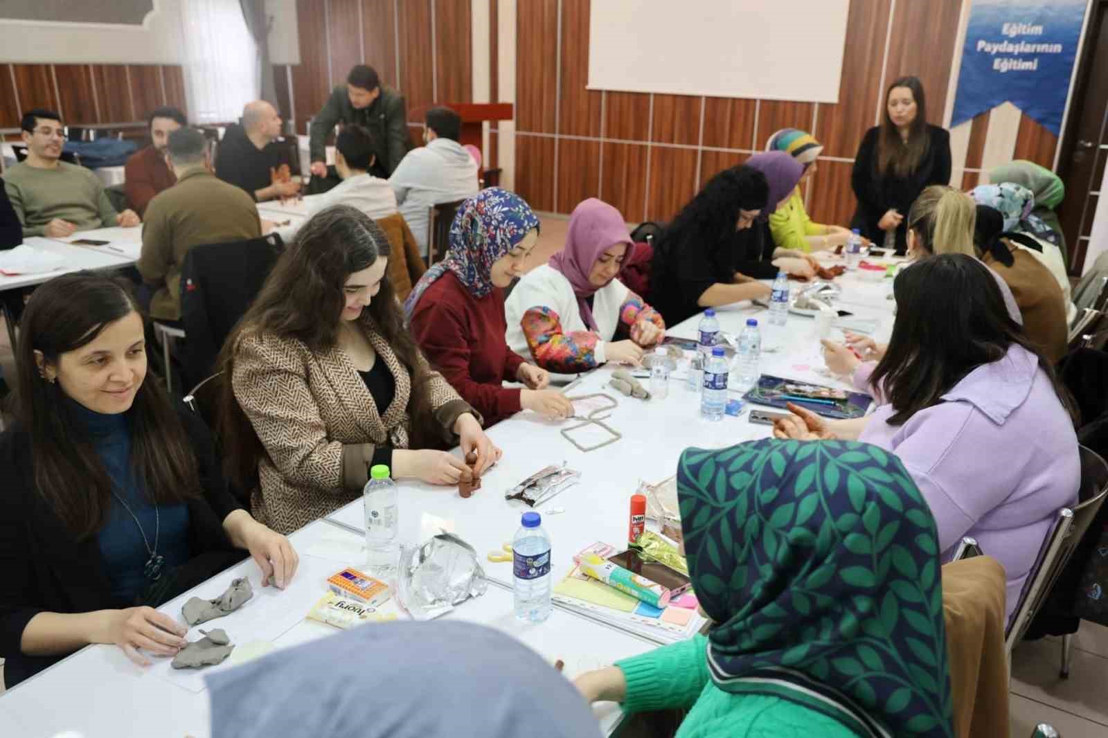 ’Sanat Terapisi Eğitimi’ ile eğitimciler sanatın iyileştirici gücünü keşfetti