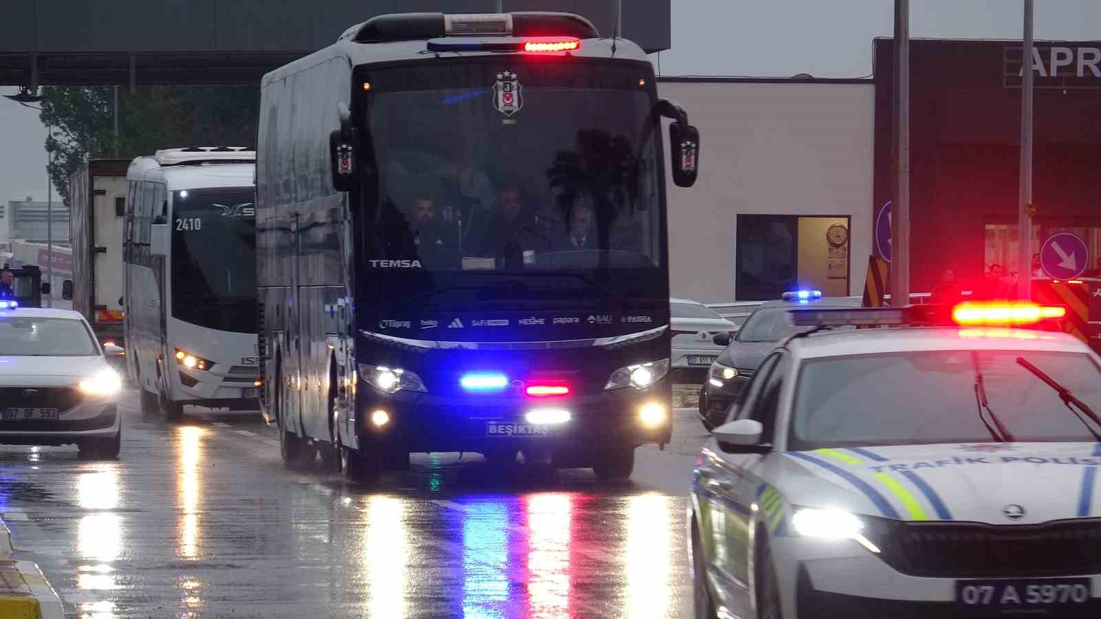 Beşiktaş, Antalyaspor maçı için Antalya’da