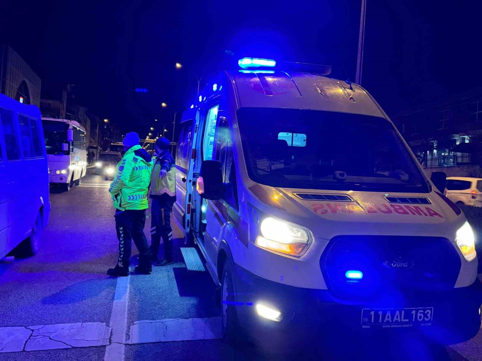 Bilecik’te otomobil ile motosiklet çarpıştı: 1 yaralı