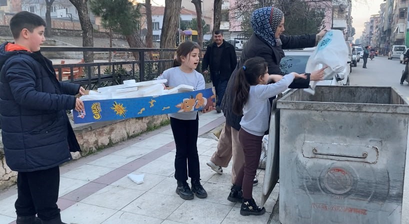 Miniklerden &ccedil;evreci davranış
