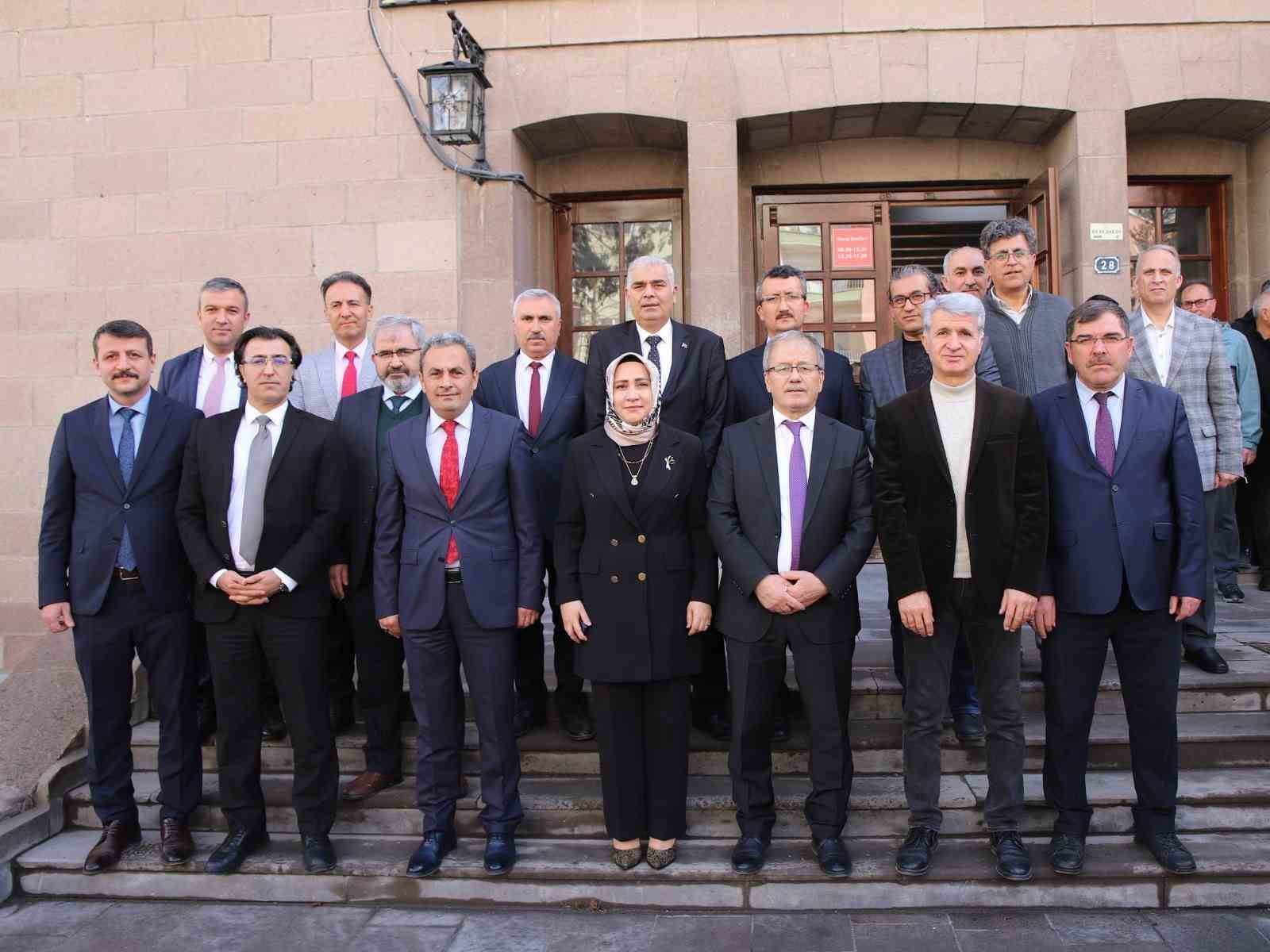 Niğde Milli Eğitim Müdürlüğü’ne atanan Elif Özbek göreve başladı