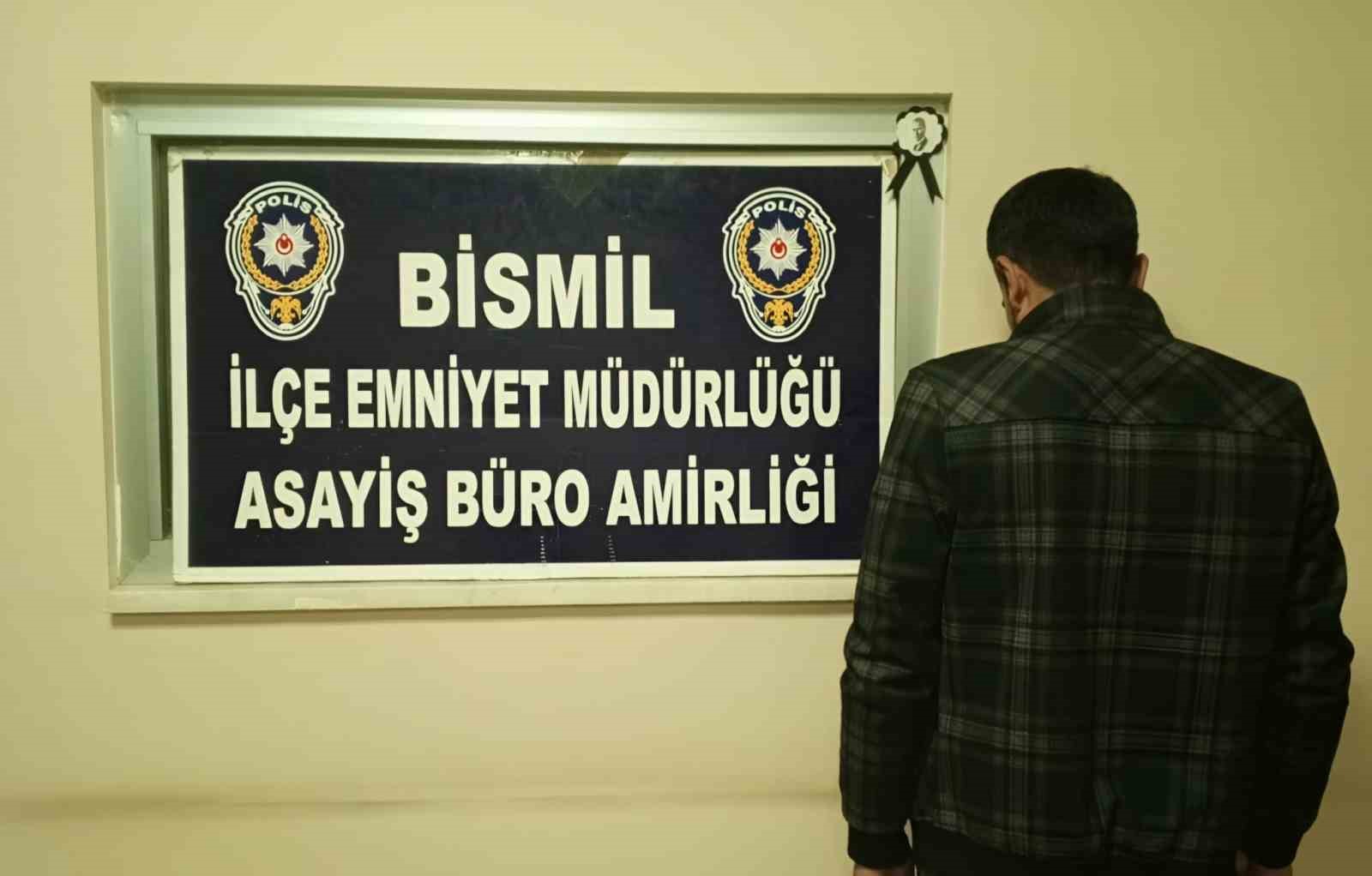 Diyarbakır’da haklarında kesinleşmiş hapis cezası bulunan 2 kişi yakalandı