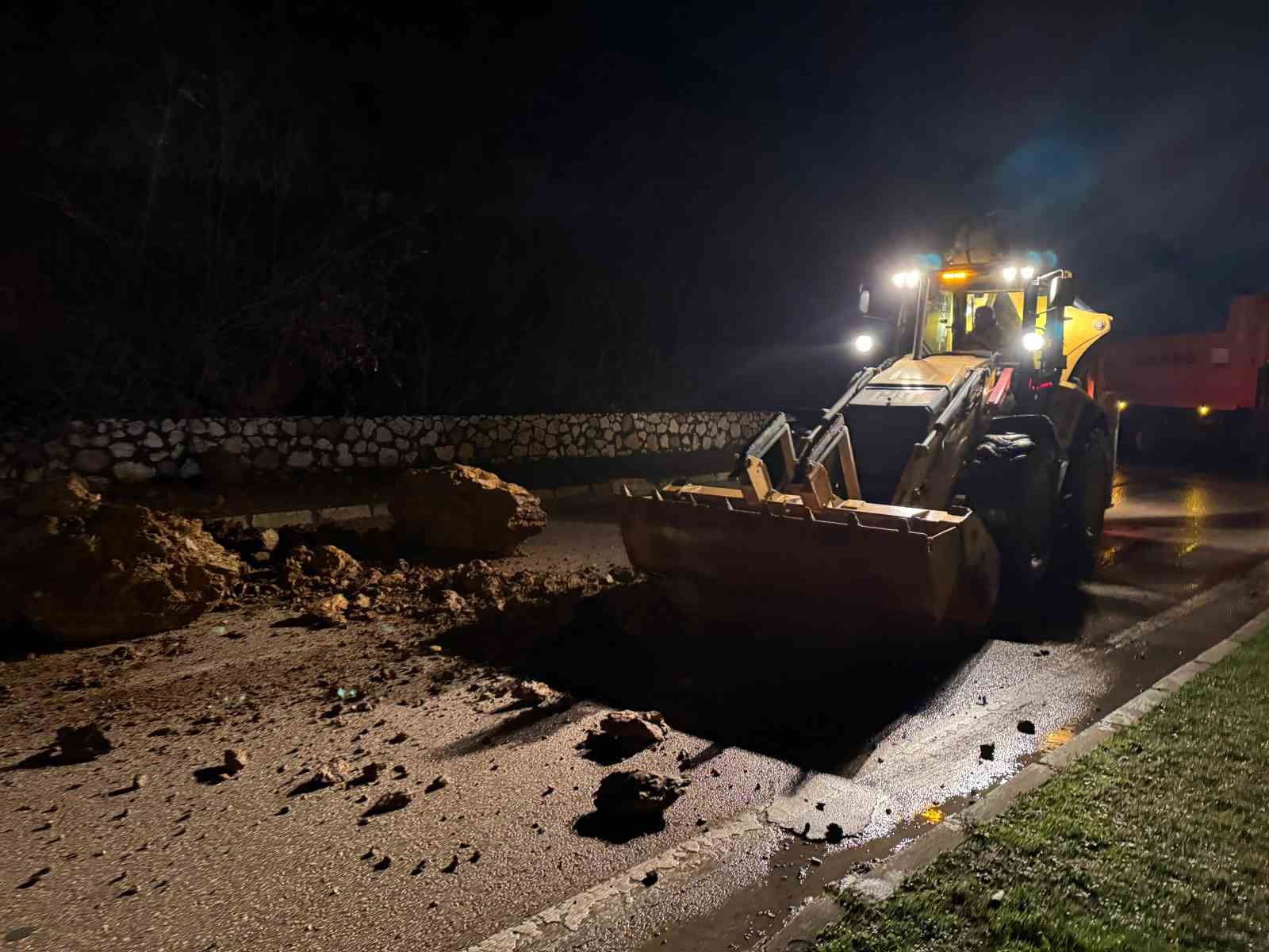 Bursa&rsquo;da heyelan