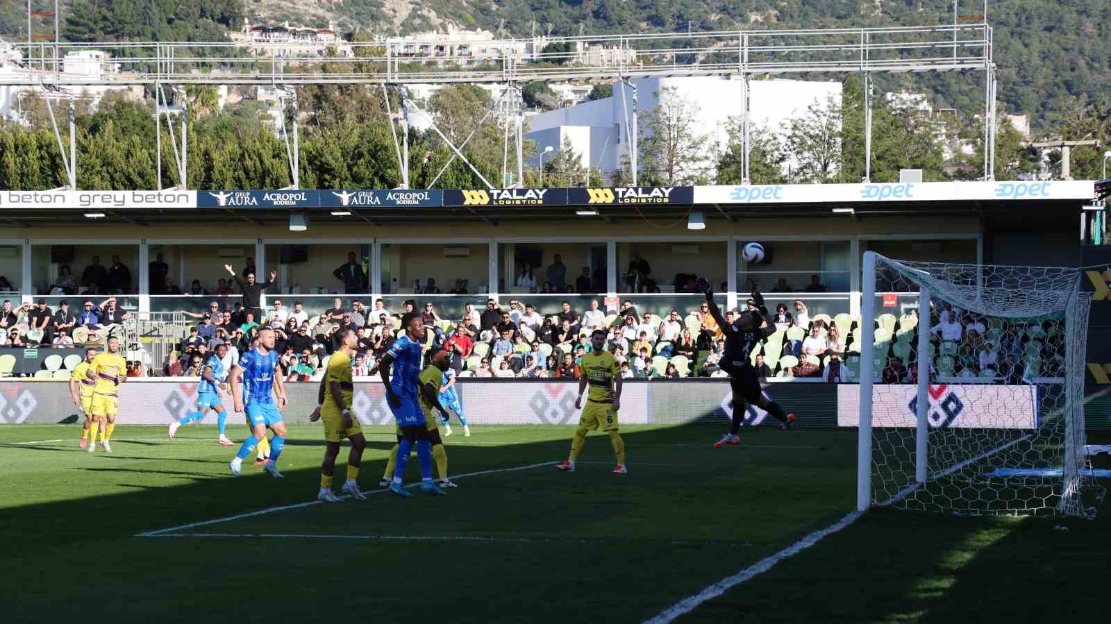 Trendyol Süper Lig: Bodrum FK: 0 - Eyüpspor: 1 (İlk yarı)