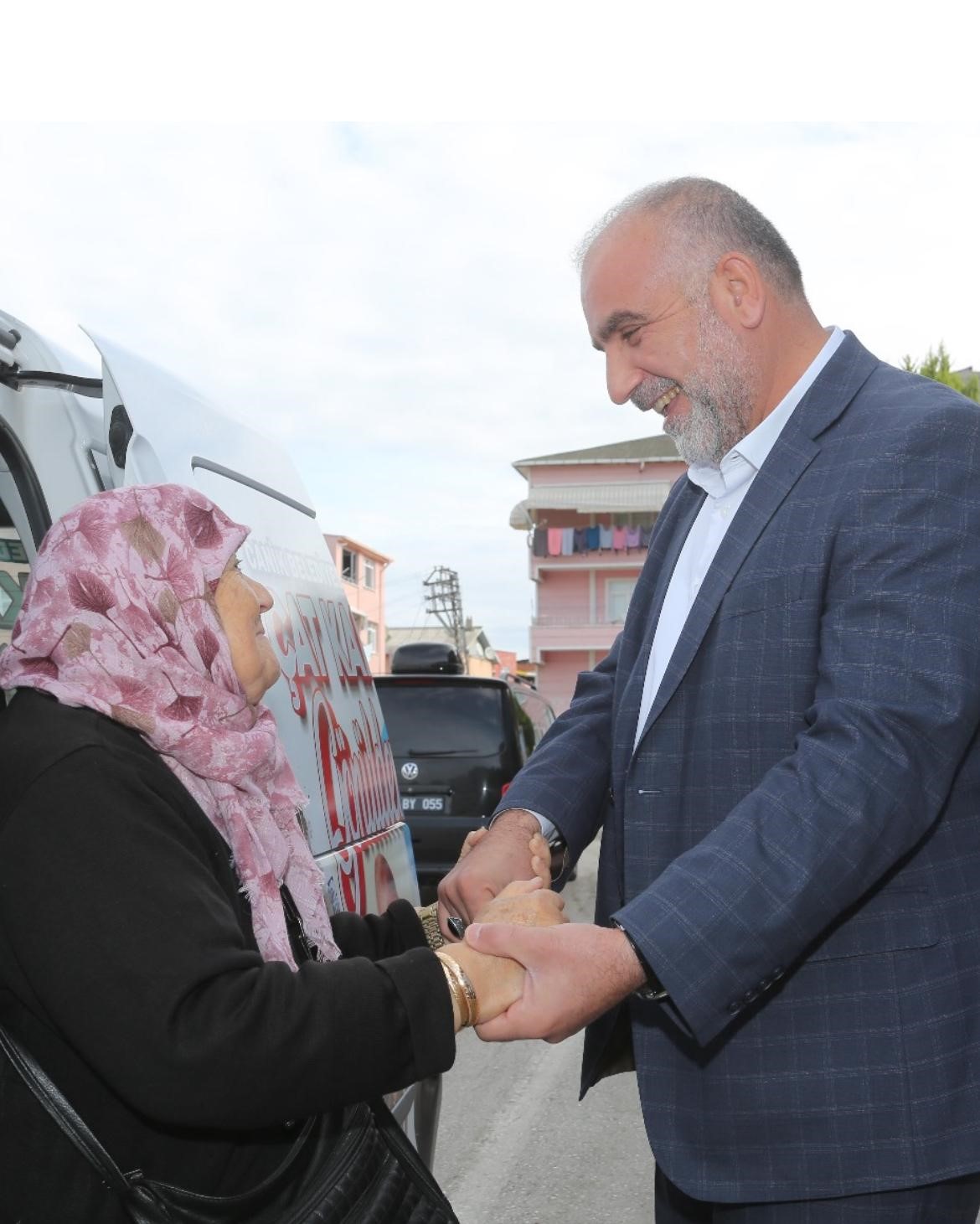 Başkan Sandık&ccedil;ı: "Emekli vatandaşlarımızın her zaman yanındayız"
