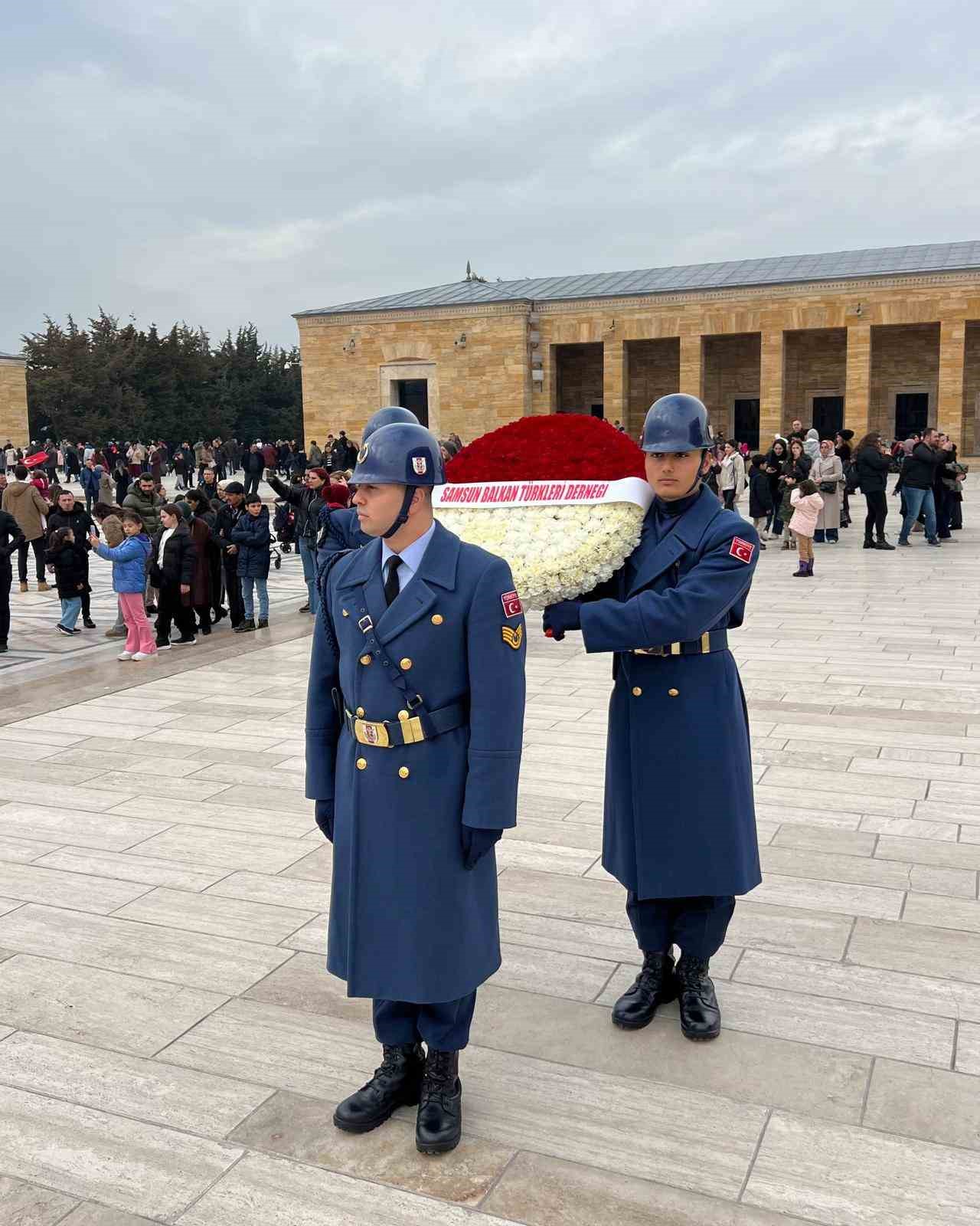Samsunlu m&uuml;badiller, Anıtkabir&rsquo;de m&uuml;badeleyi andı
