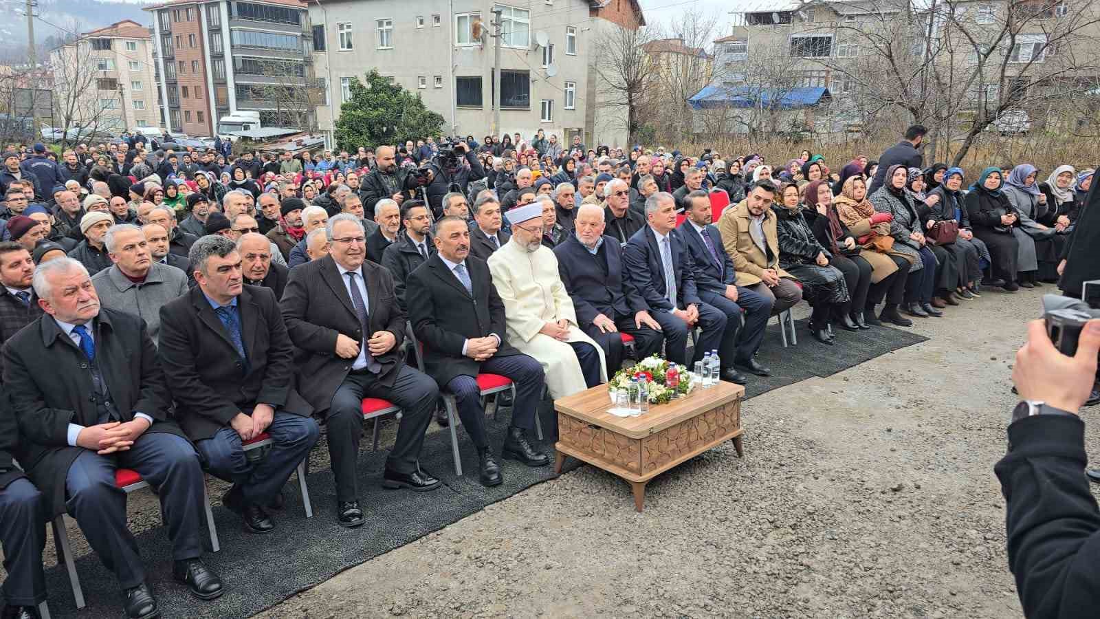 Erbaş, Kur’an Kursu açılışına katıldı