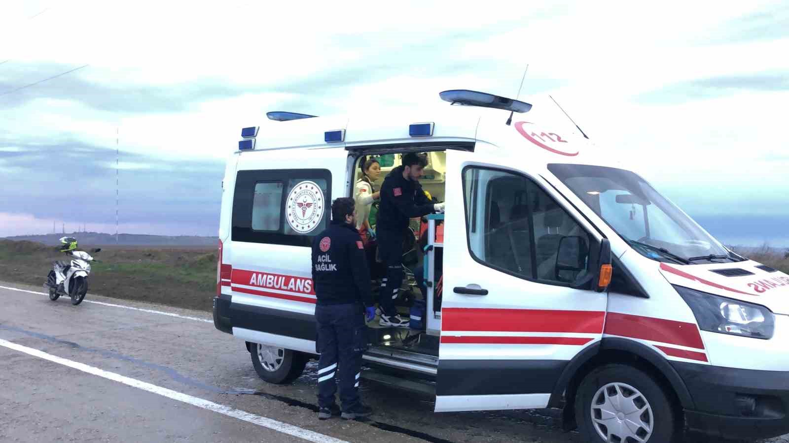 &Ccedil;orlu&rsquo;da otomobil takla attı: 2 yaralı
