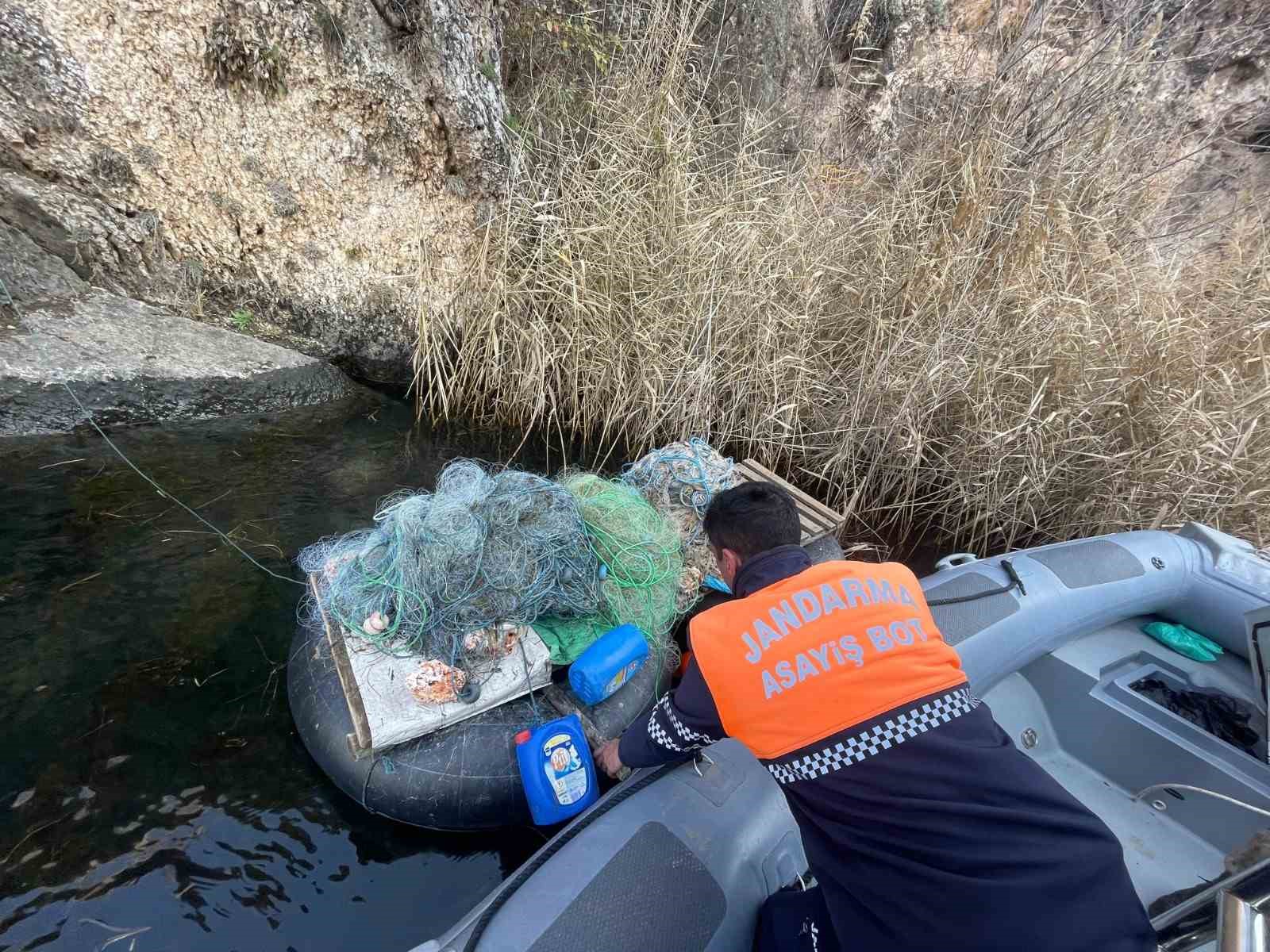 Ağ ile avlanan şüpheli suçüstü yakalandı
