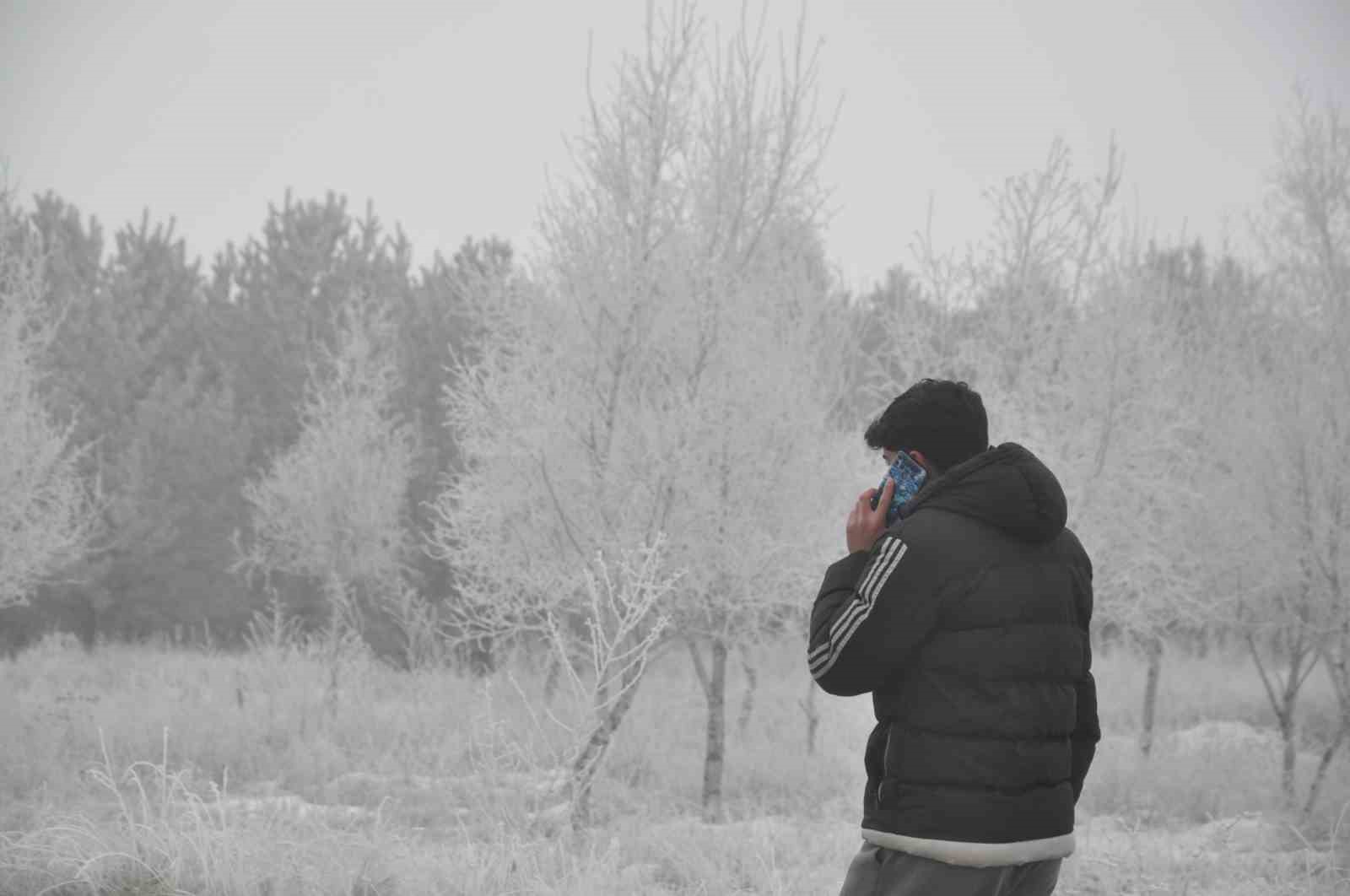 Kars’ta sis, soğuk ve kırağı hayatı olumsuz etkiledi