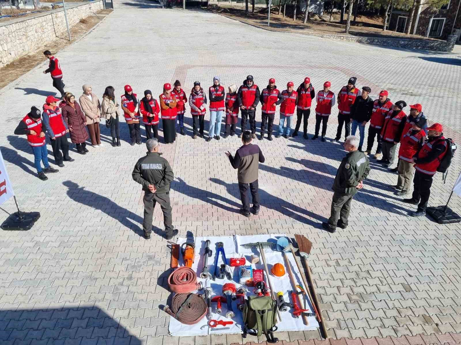 Elazığ’da orman ve kırsal alan yangınlarına müdahale eğitimi