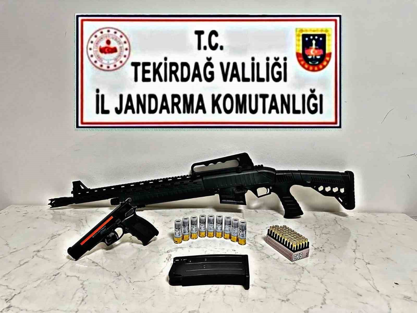 Tekirdağ’da silah ve uyuşturucu madde ele geçirildi