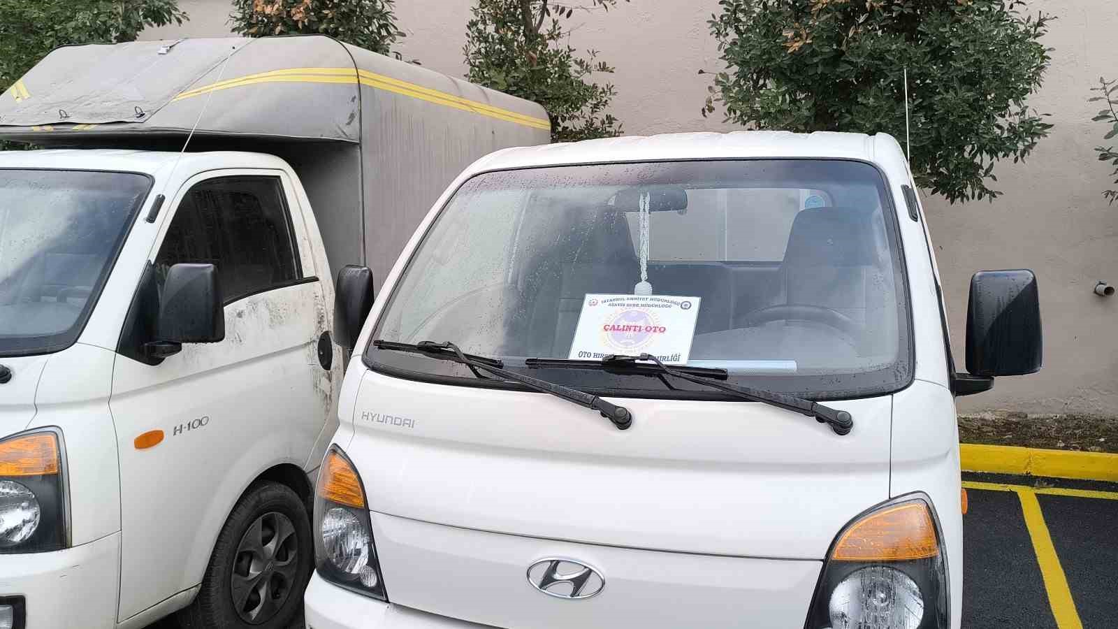 İstanbul’da 9 kamyonet çalan hırsızlar kamerada