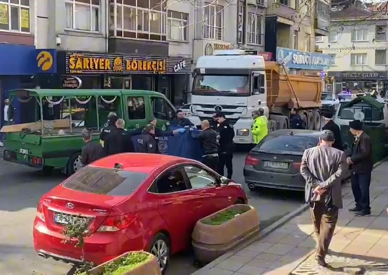 Bağcılar&rsquo;da yaşlı adam kamyonun altında kalarak hayatını kaybetti
