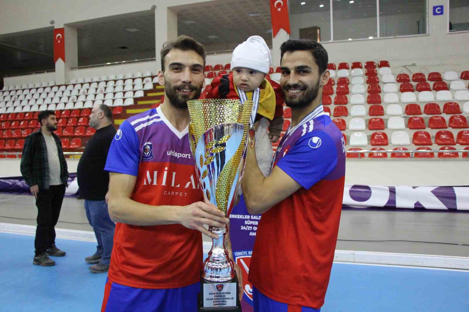 Salon Hokeyi S&uuml;per Final Ma&ccedil;ı
