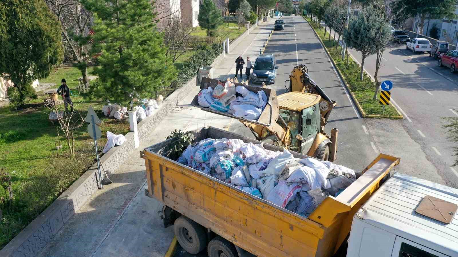 Moloz atıkları randevulu sistem ile toplanıyor
