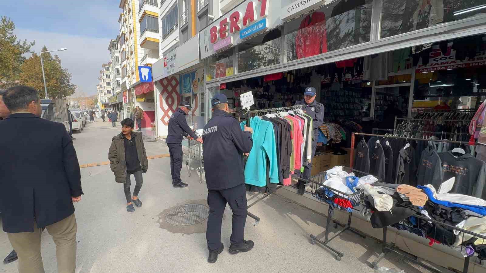 &Ccedil;orum&rsquo;da kaldırım işgaline ge&ccedil;it yok
