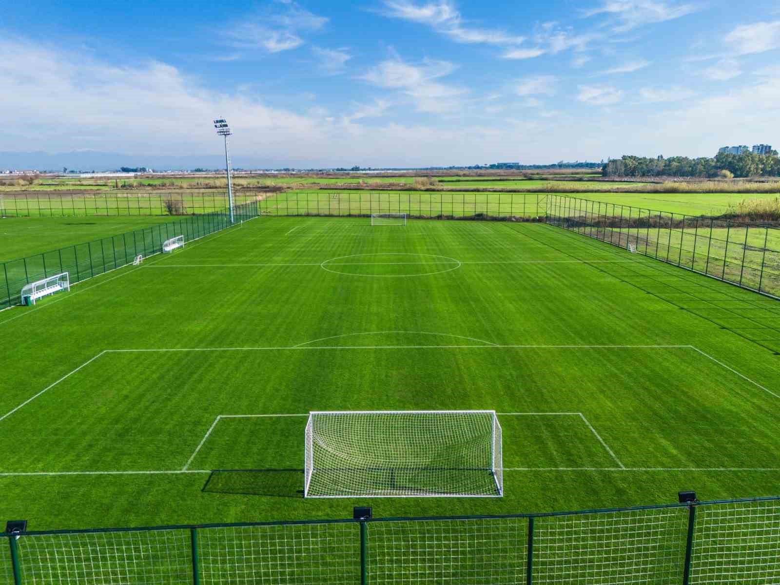 Corendon Football Center, takımlara ve turnuvalara kapılarını a&ccedil;tı
