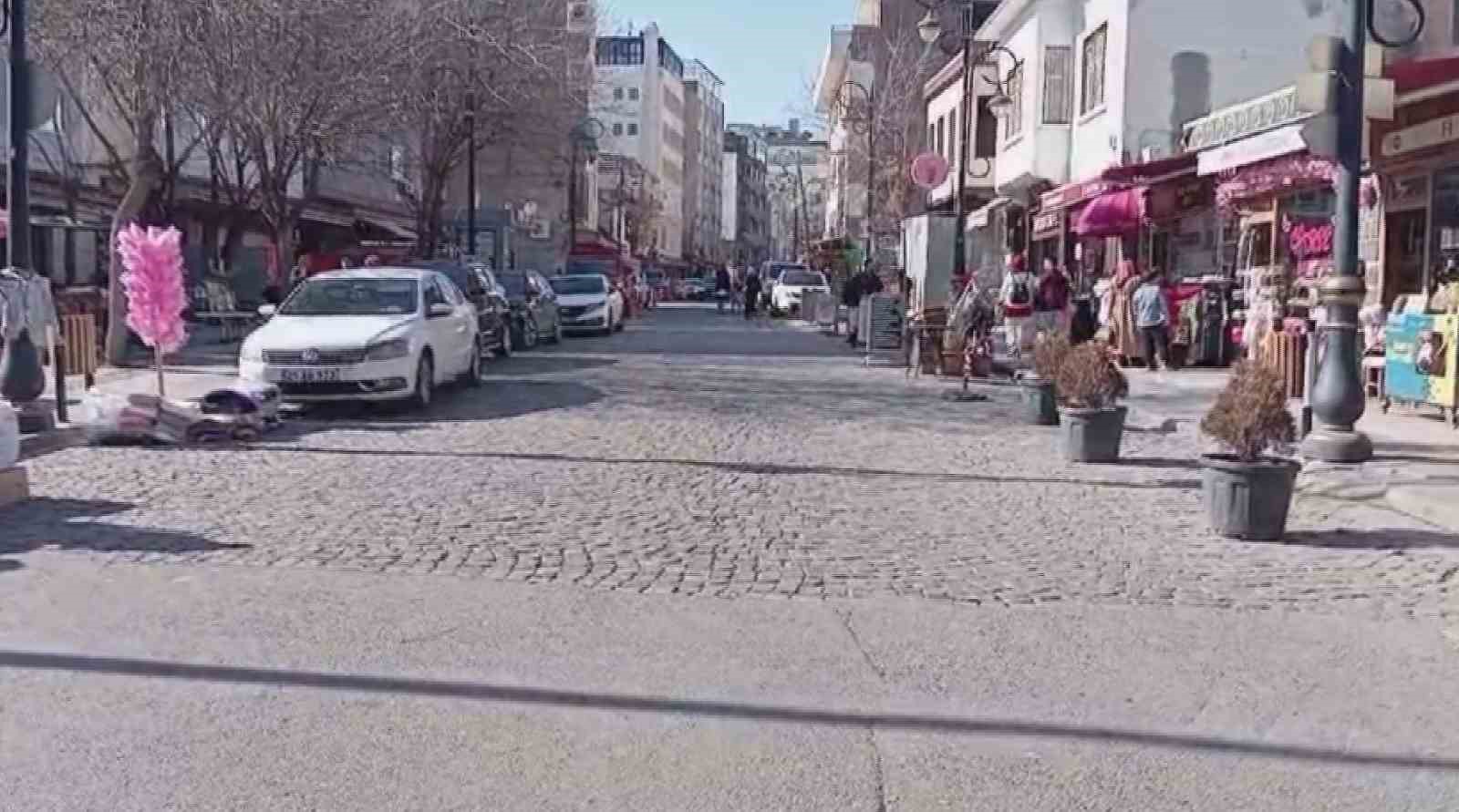 Diyarbakır’ın turistik yerlerini değnekçiler işgal etti