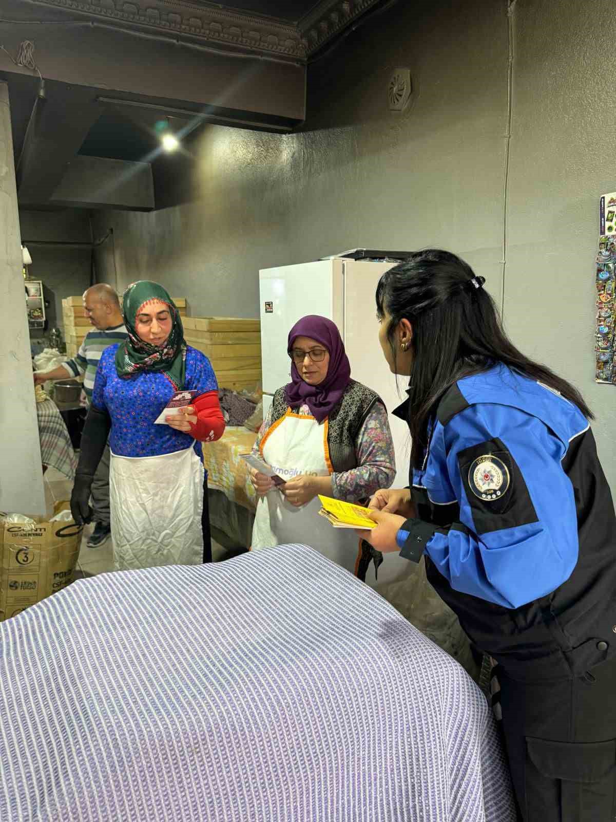 Iğdır’da kadınlara KADES uygulaması anlatıldı