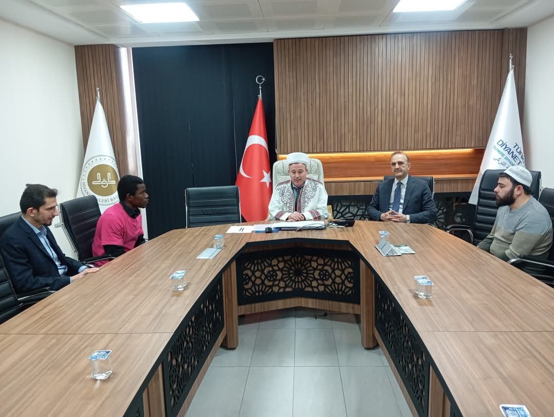 Benin Cumhuriyeti uyruklu &ouml;ğrenci K&uuml;tahya&rsquo;da M&uuml;sl&uuml;man oldu
