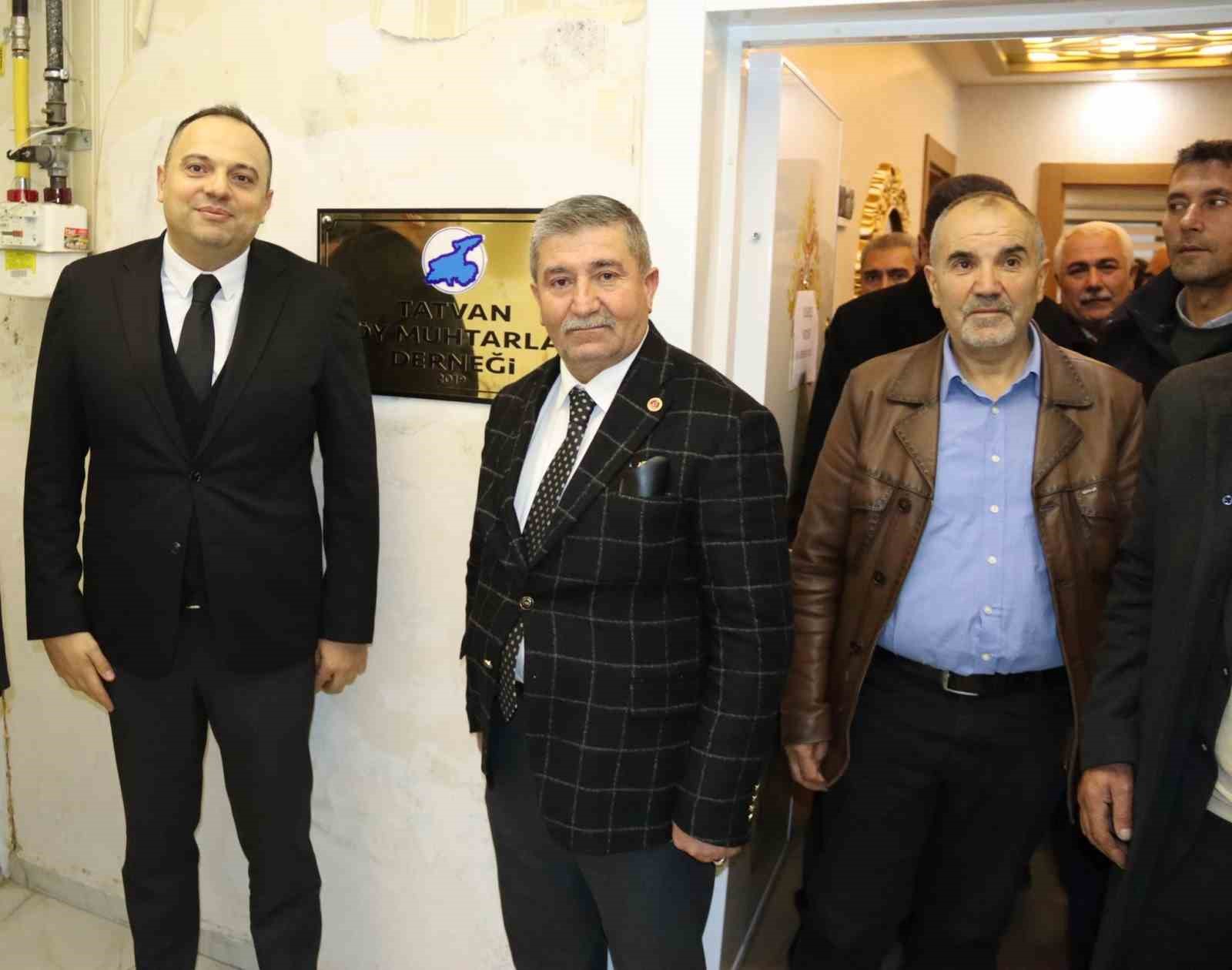 Kaymakam Demir, k&ouml;y muhtarlarıyla bir araya geldi
