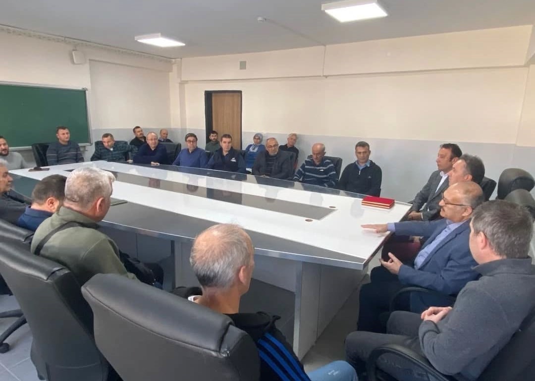 Gediz İlçe Millî Eğitim Müdürü Mahmut Bahadur’a veda programı