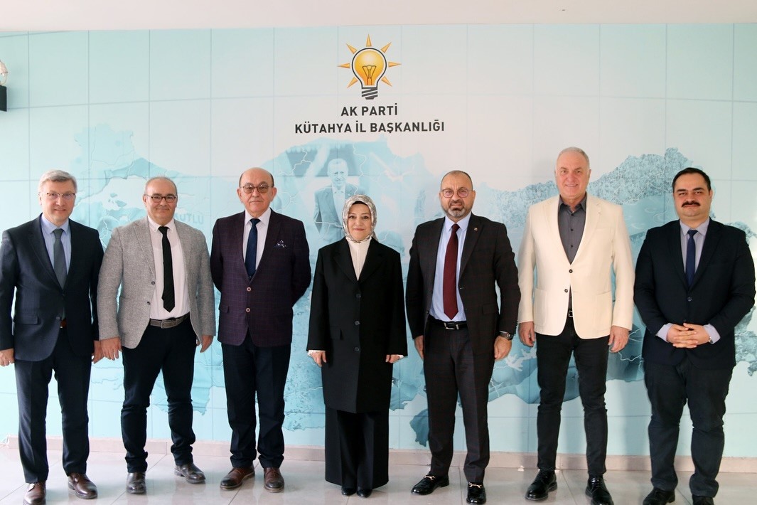 K&uuml;tahya OSB y&ouml;netiminden Başkan Ceyda &Ccedil;etin Erenler&rsquo;e tebrik ziyareti
