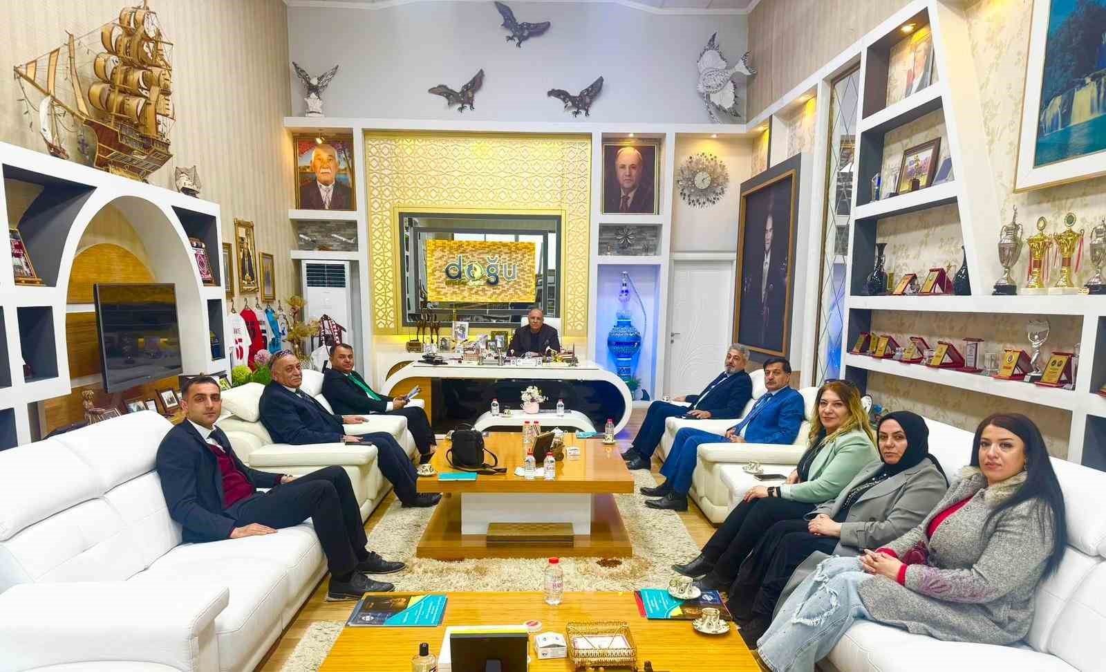 Us-Sen Genel Başkanı Bekir Ayaz toplumsal barışı i&ccedil;in kolları sıvadı
