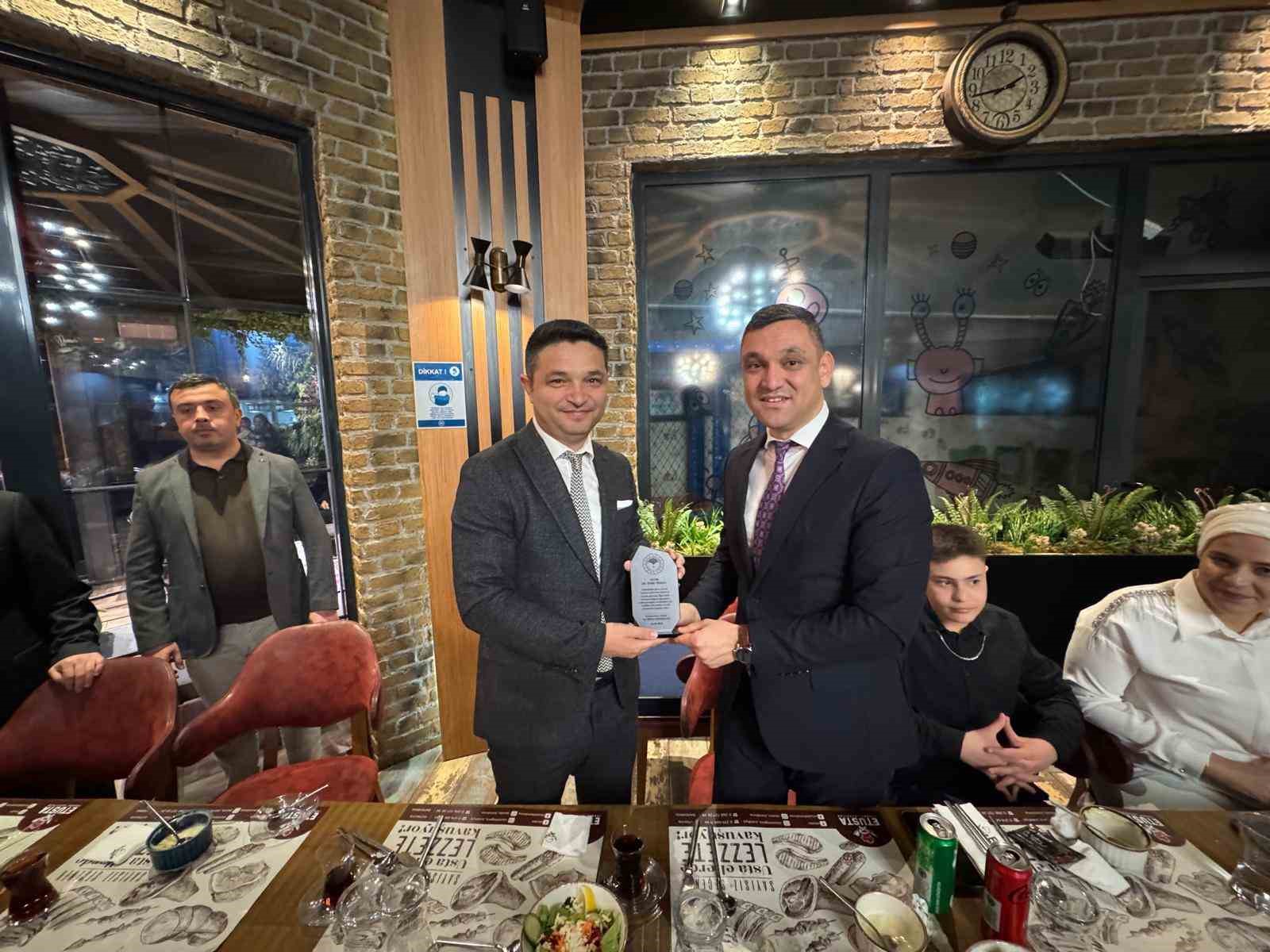 Yeniay’a veda programı