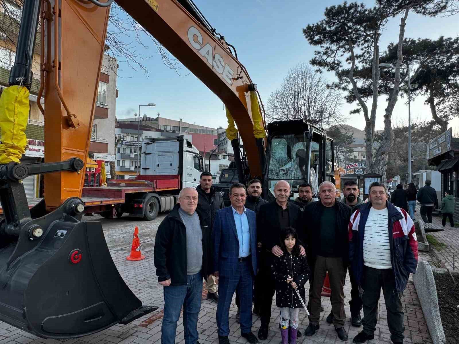 Türkiye Belediyeler Birliği’nden Amasra’ya iş makinesi desteği
