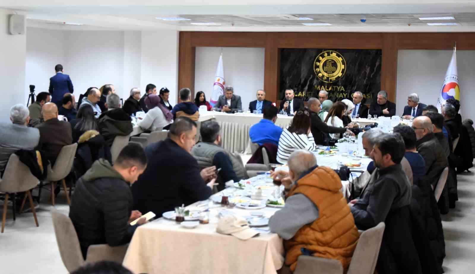 MTSO Başkanı Oğuzhan Ata Sadıkoğlu, deprem sonrası toparlanma s&uuml;recini değerlendirdi
