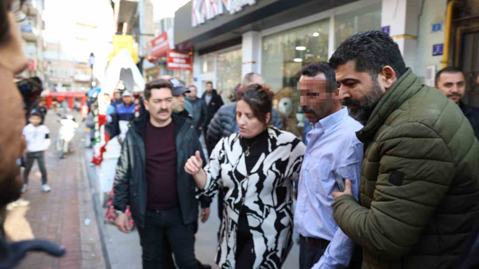 İş insanı bor&ccedil;larını &ouml;deme s&ouml;z&uuml; verdi psikolog ikna etti
