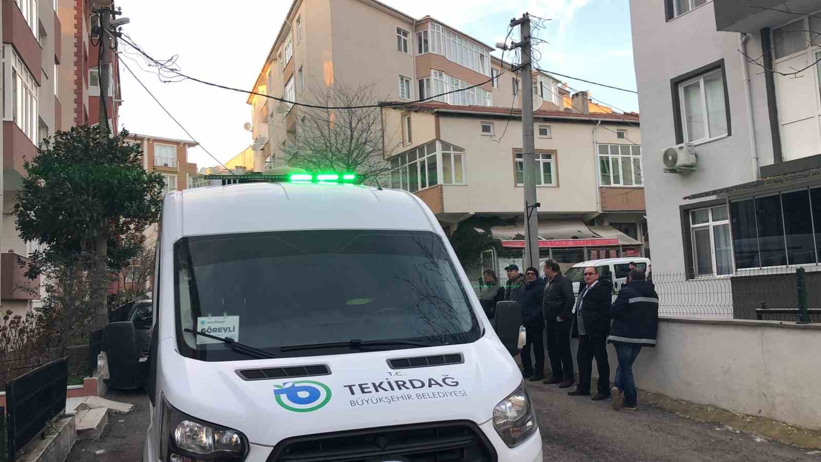 Oturduğu koltukta &ouml;l&uuml; bulundu
