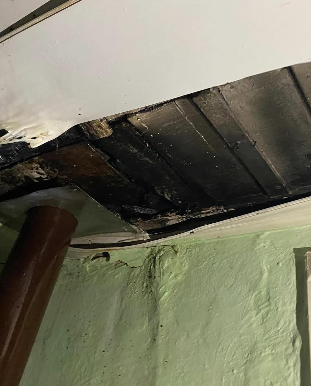 Köy evinde çıkan yangın büyümeden söndürüldü