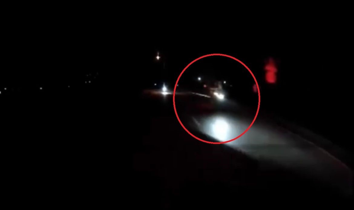 Bursa&rsquo;da ters y&ouml;ne giren taksi faciaya yol a&ccedil;tı: 2&rsquo;si ağır 5 yaralı
