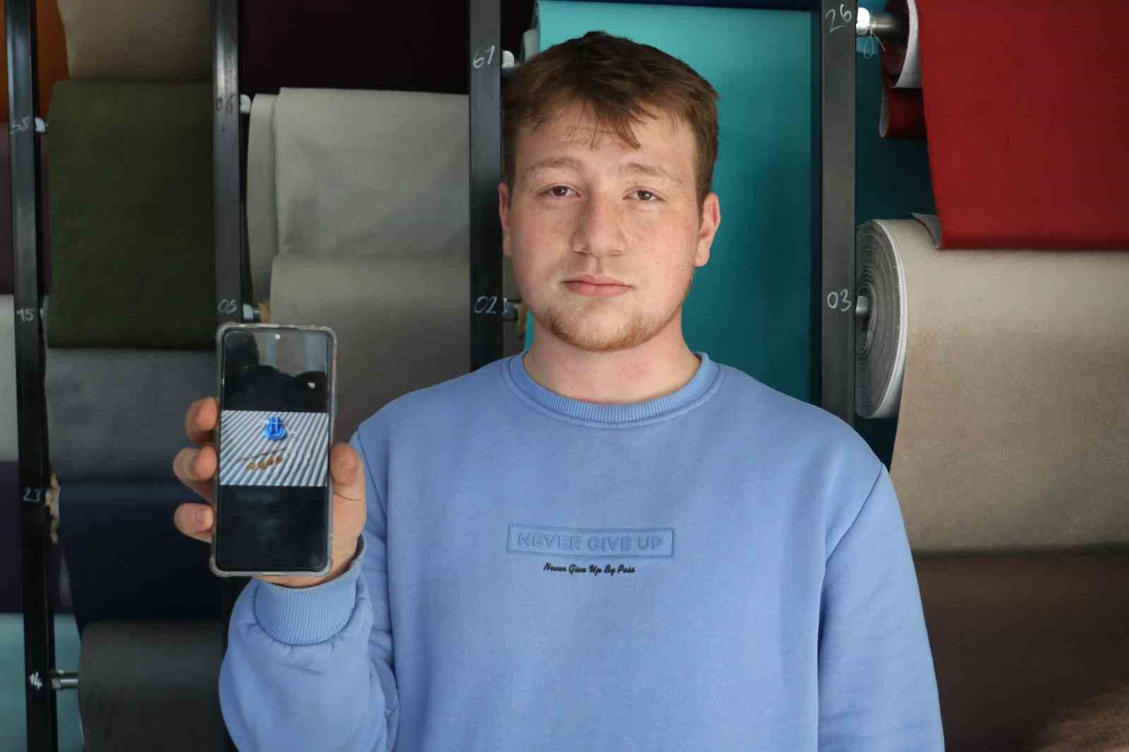 Yenilemeye verilen 8 yıllık koltuğun içerisinden bir kese altın çıktı