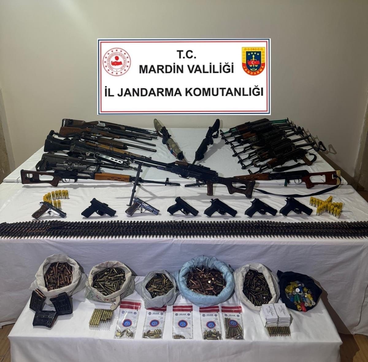 Mardin’de silah ve mühimmat kaçakçılığına yönelik eş zamanlı operasyon: 11 tutuklama