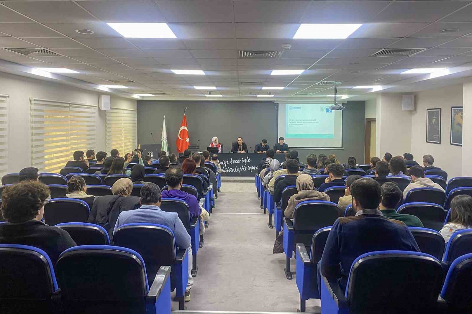 SUBÜ’nün öğrenci toplulukları ÜNİDES gündemiyle bir araya geldiler