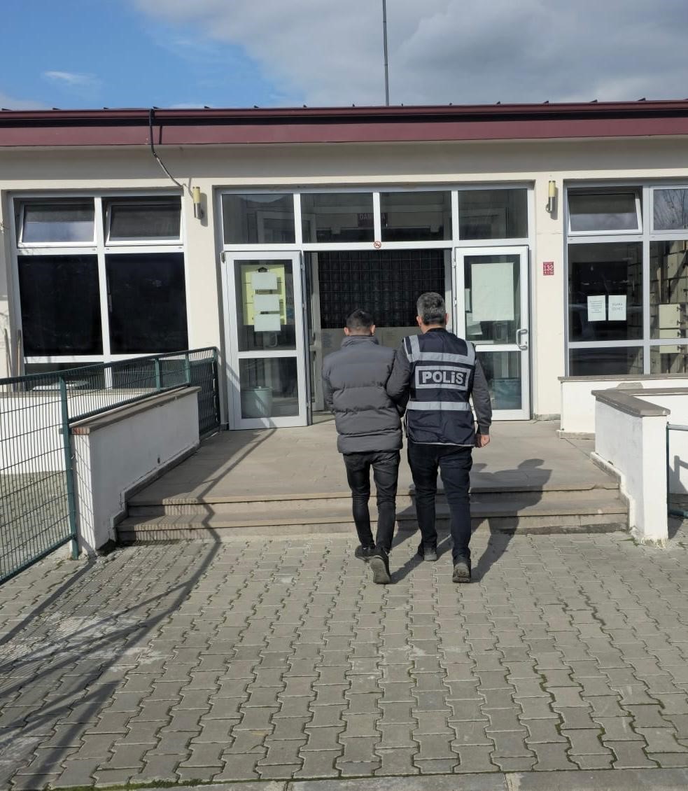 Balıkesir’de hapis cezası bulunan 22 şahıs tutuklandı