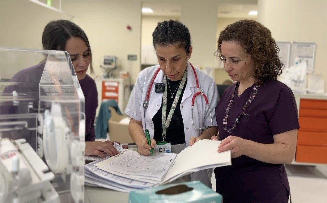 Doç. Dr. Erdemir bebeklerde, topuk kanı testi ve aşıların önemine dikkat çekti